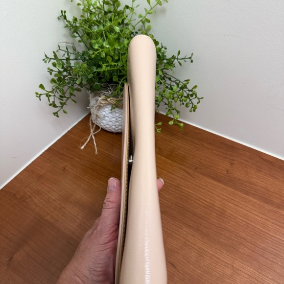 Halogen Tan Crossbody Clutch With Silver Chain EUC - Picture 11 of 12